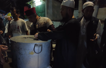 Ustadz Ebiet Law Jamu Buka Puasa Bersama 400 Warga Tanah Abang Jakarta
