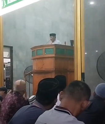 Suasana Malam Pertama Tarawih Ramadhan 1444 H di Salah Satu Masjid Terindah di Indonesia